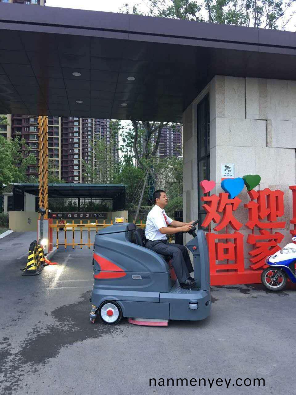 進口(kou)洗(xi)地(di)車(che)一定比(bi)國(guo)産(chan)洗(xi)地車(che)好(hao)嗎(ma)？